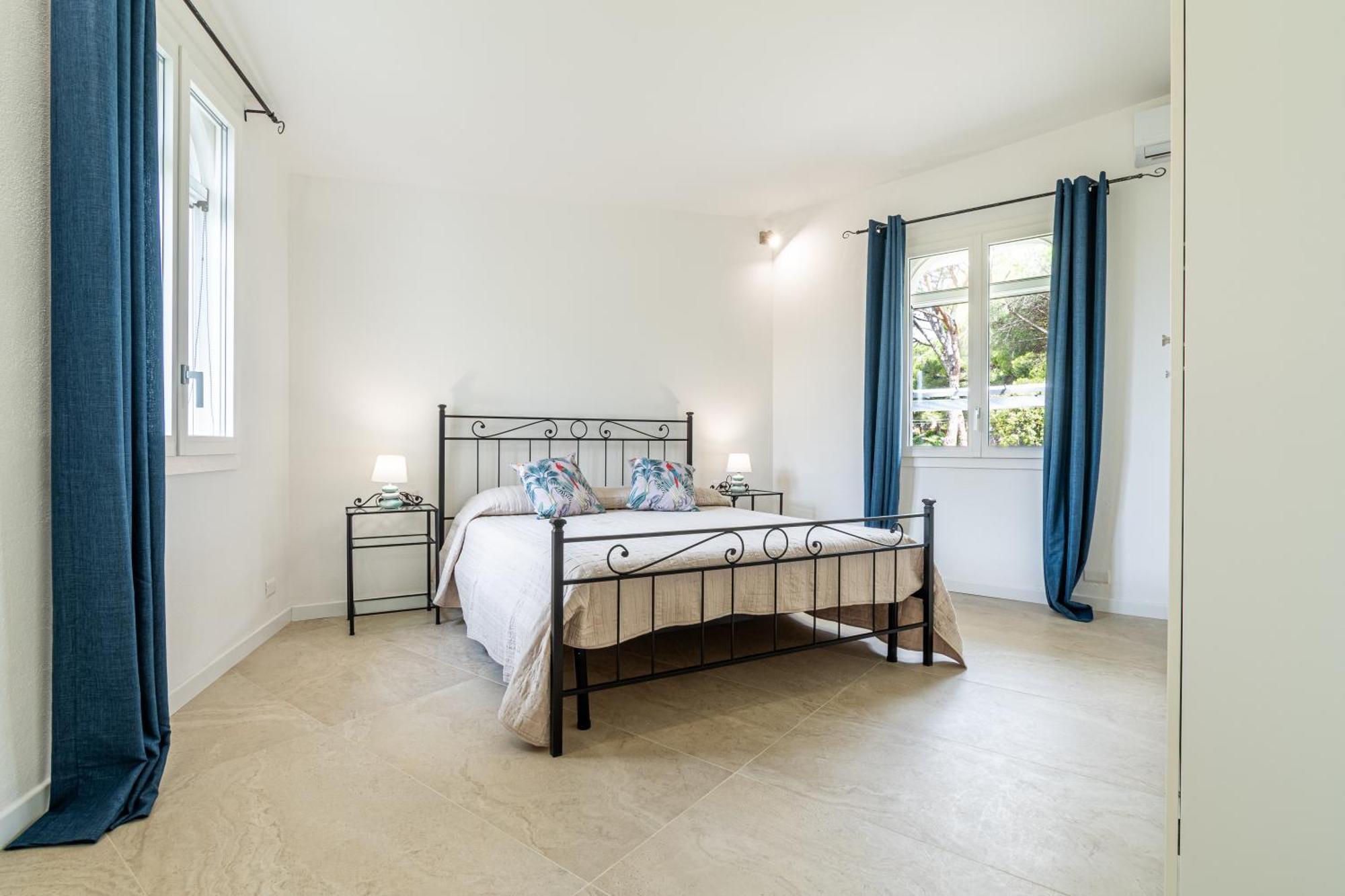 Villa Beachfront Marina Santa Margherita di Pula